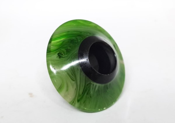 Kehribara Manda Boynuzu Kakma Başpare &Ccedil;imen