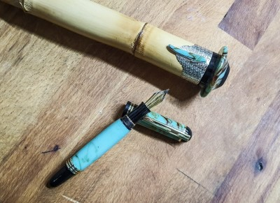 Kehribara Manda Boynuzu Kakma Başpare Turkuaz