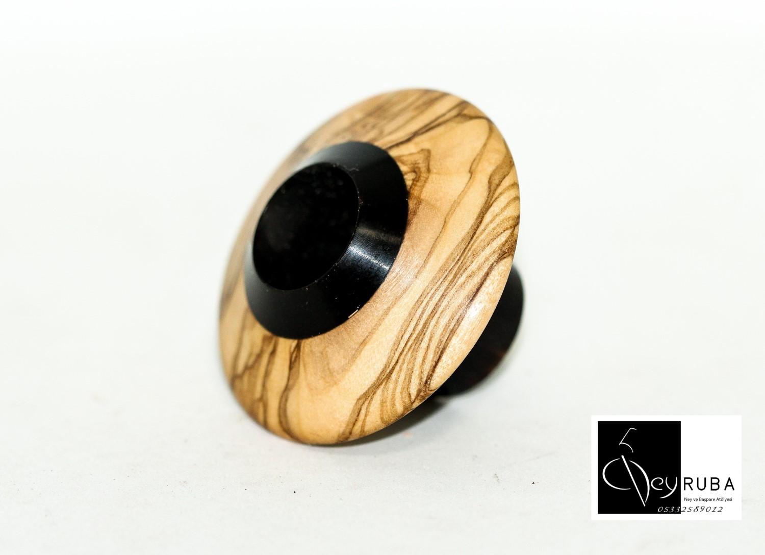 Zeytin Ağacına Manda Boynuzu Kakma Başpare